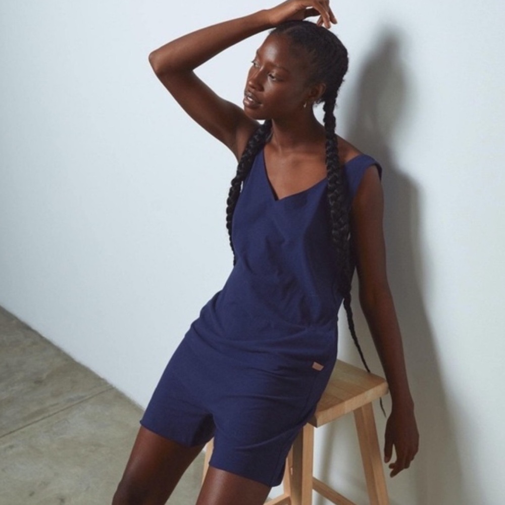 NEW - Lunya Cool Short Romper - Picture 2 of 3